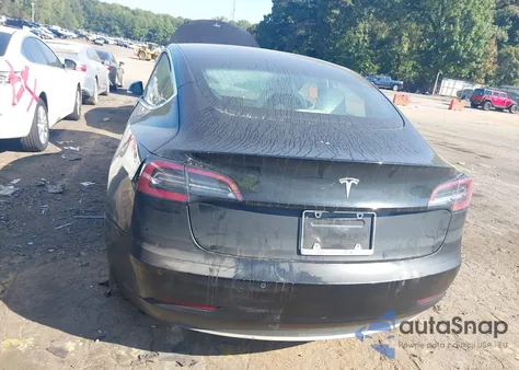 2018 Tesla Model 3 Long Range/Mid Range из США, поврежденный, VIN 5YJ3E1EA7JF155895
